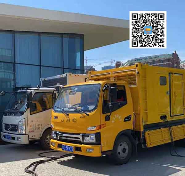 马尔康出租发电车