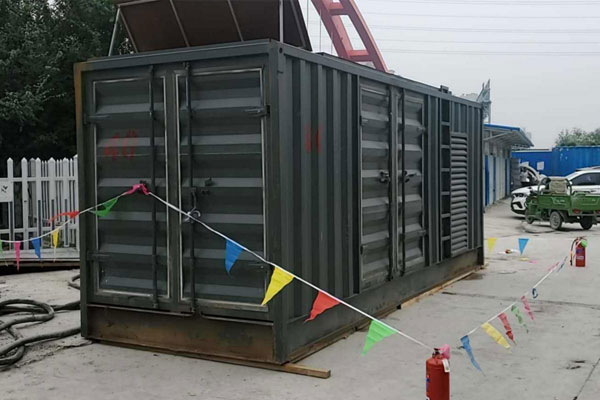 马尔康发电机租赁空气滤清器多久更换一次？