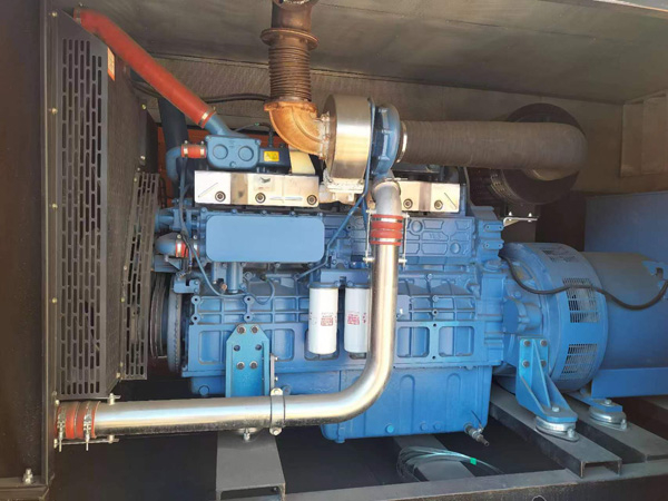 马尔康燃油消耗率与进气温度的具体关系是什么？