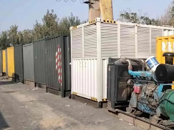 马尔康200KW柴油发电机机组每小时油耗是多少？